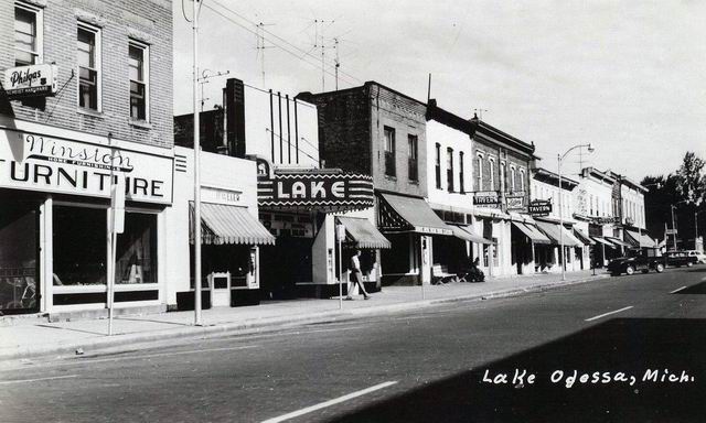 Lake Theatre - OLD PHOTO FROM PAUL (newer photo)